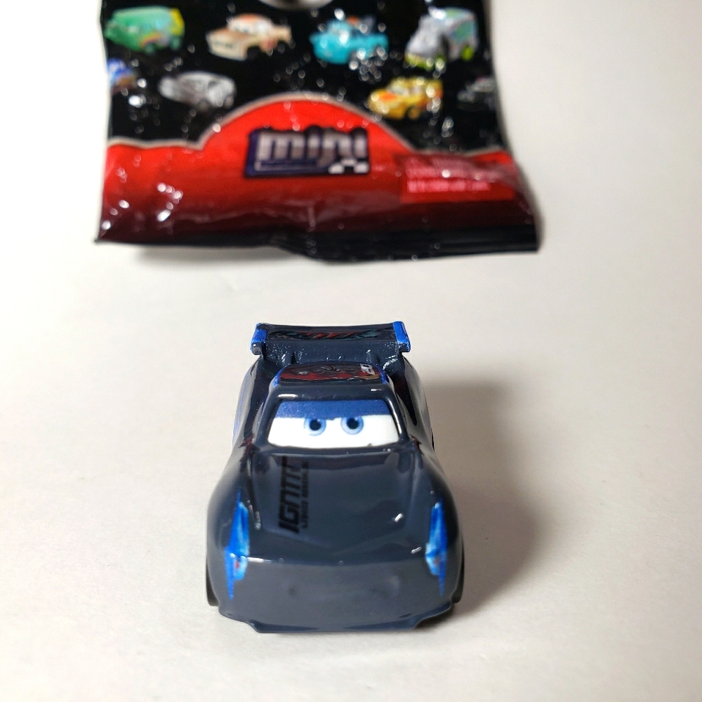 Disney Pixar Cars Mini Metals Racer 1"JacksonStorm